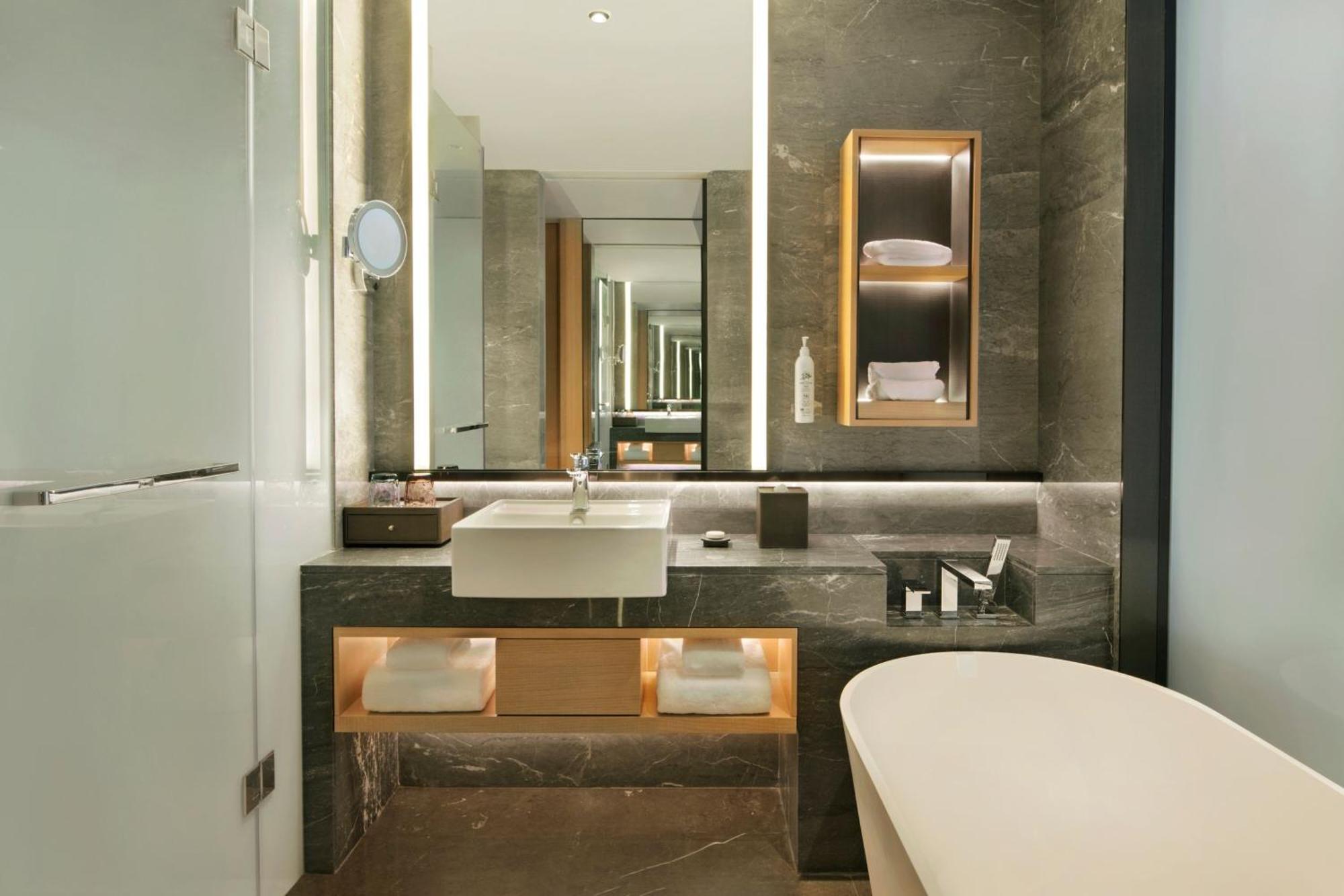 Delta Hotels By Marriott Xi'An Xi'an  Exterior photo